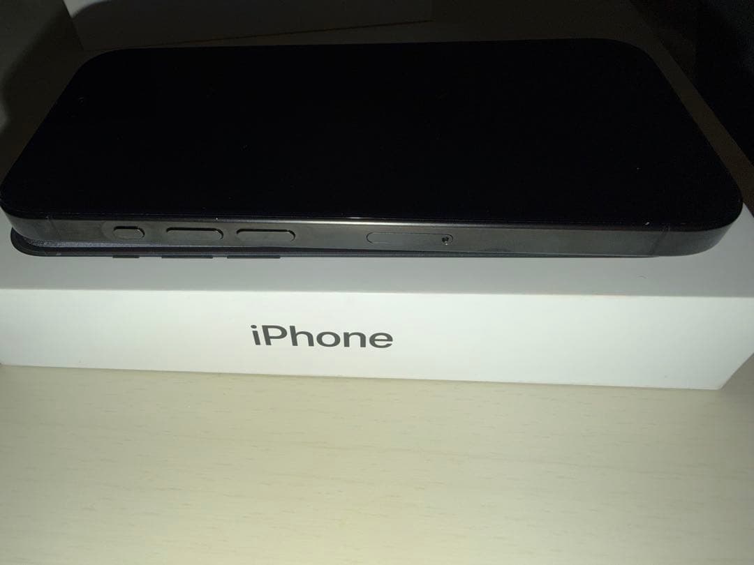 iPhone 15Pro ブラック 本体　箱あり美品