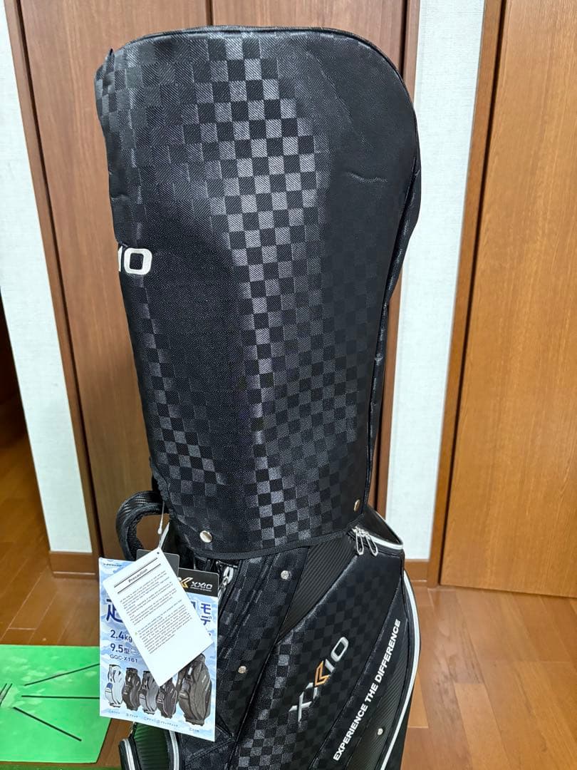 XXIO ゼクシオ　超軽量キャディバッグ ブラック