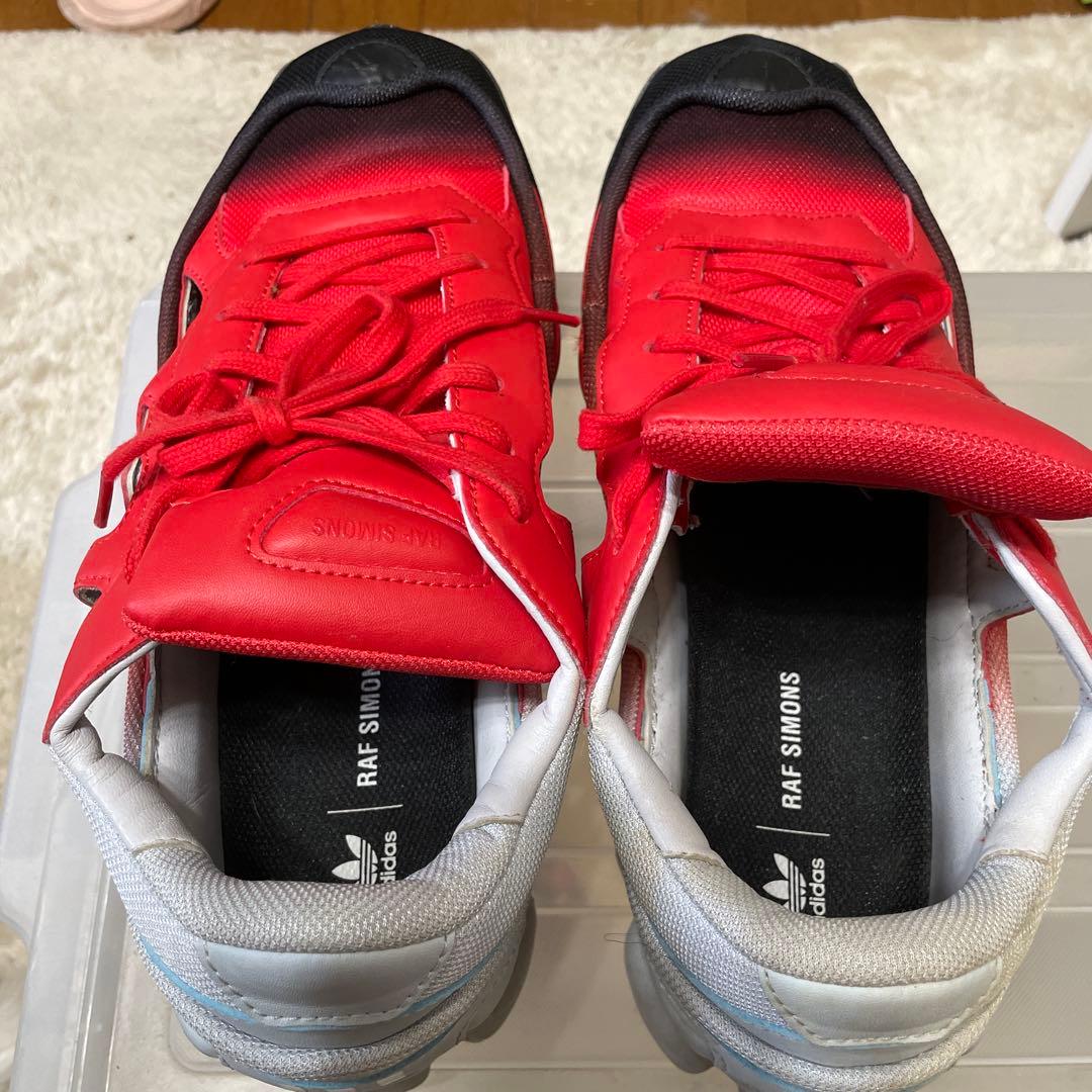 adidas EE7933 RAF SIMONSレッドグラデーションシューズ