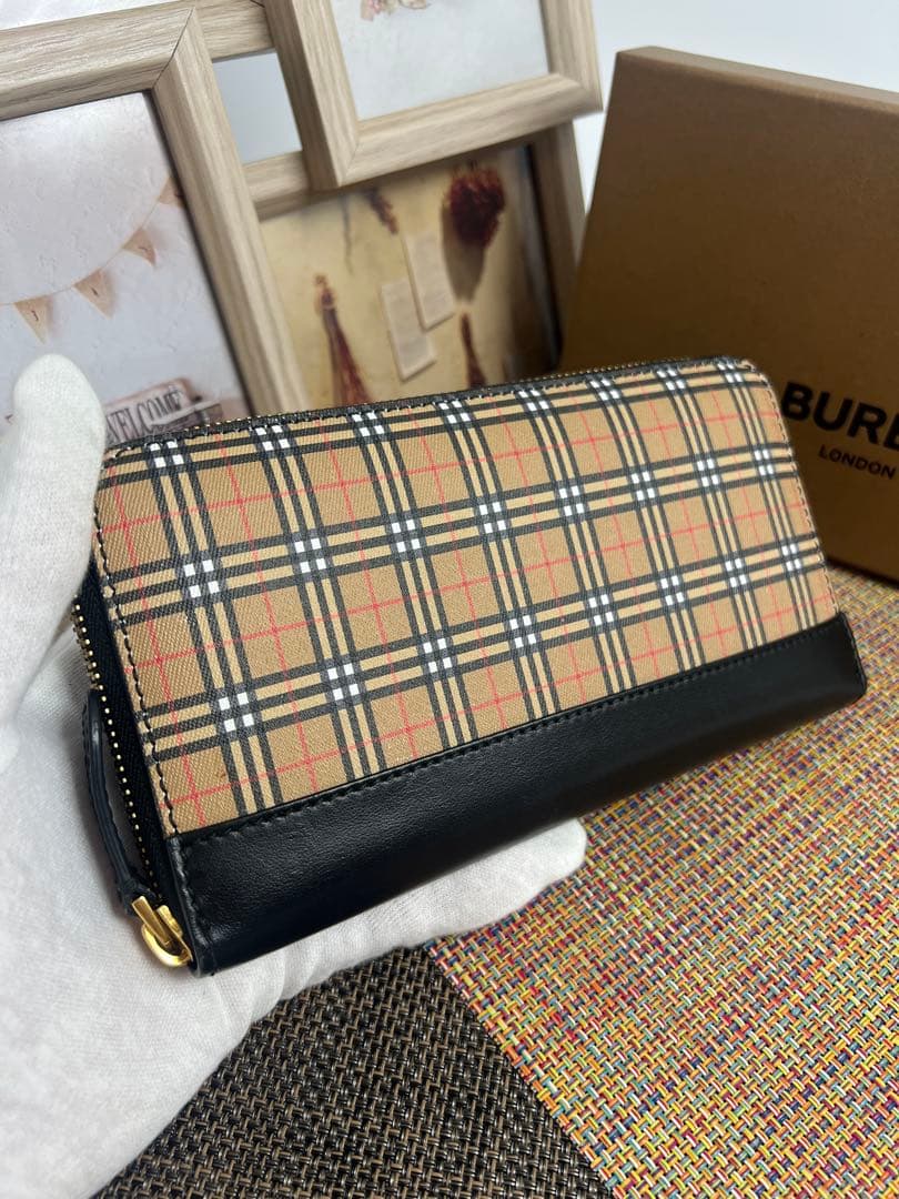 ✨極美品✨BURBERRY バーバリー ノバチェック　長財布　ラウンドファスナー