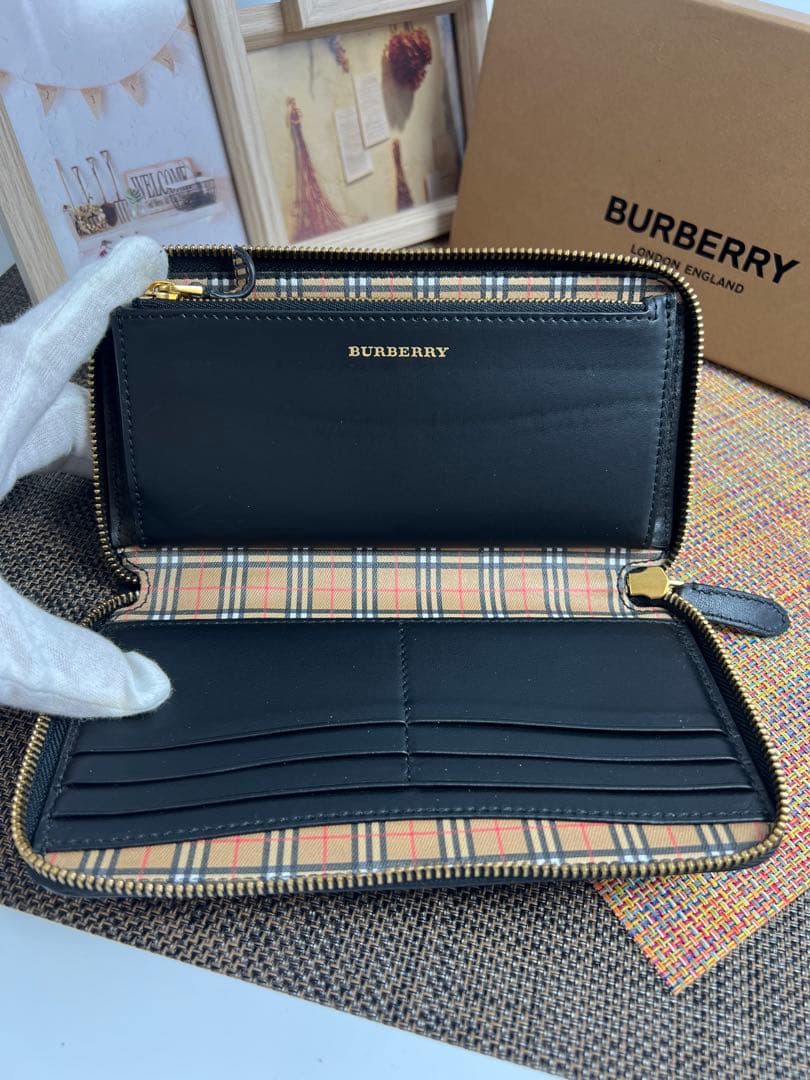 ✨極美品✨BURBERRY バーバリー ノバチェック　長財布　ラウンドファスナー