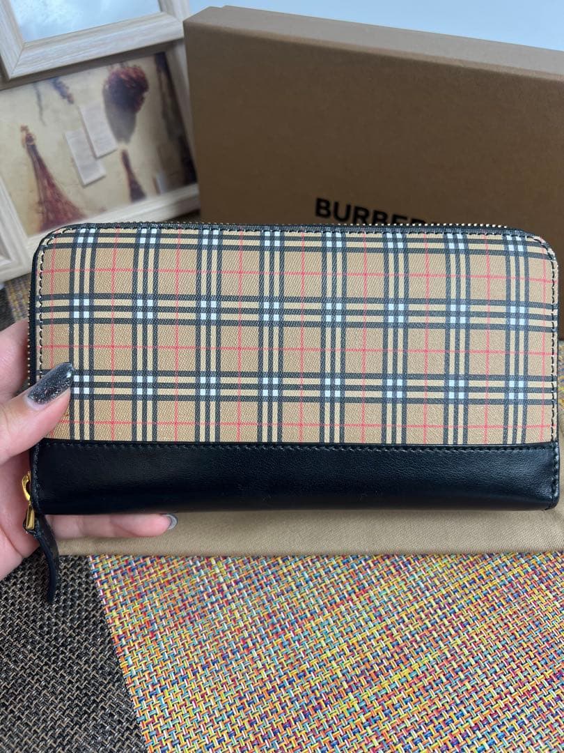 ✨極美品✨BURBERRY バーバリー ノバチェック　長財布　ラウンドファスナー