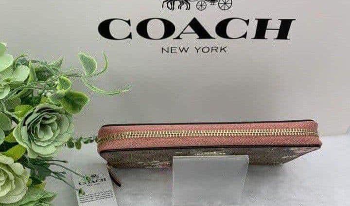 新品未使用コーチ長財布シグネチャーフローラル柄レディースメンズ送料無料即日発送