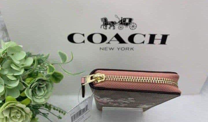 新品未使用コーチ長財布シグネチャーフローラル柄レディースメンズ送料無料即日発送