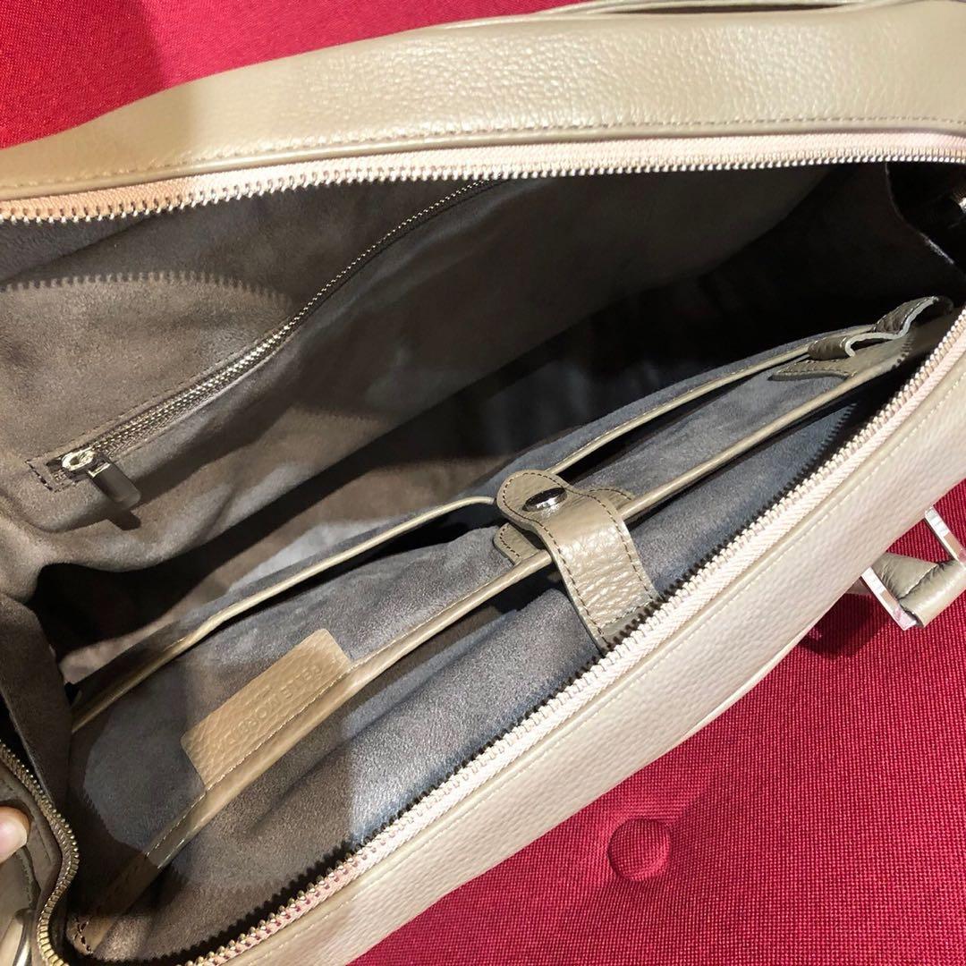 ペッレモルビダ　ビジネスバッグ