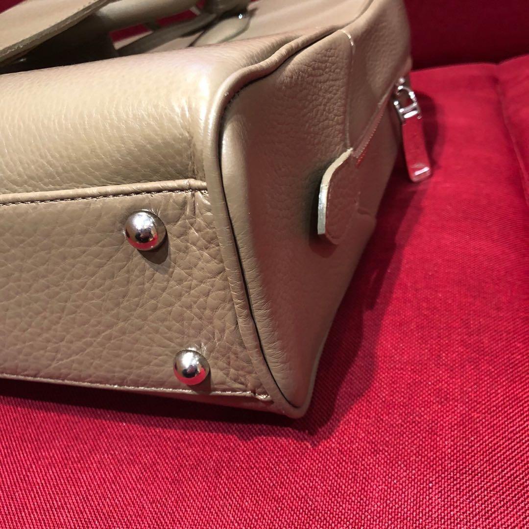 ペッレモルビダ　ビジネスバッグ