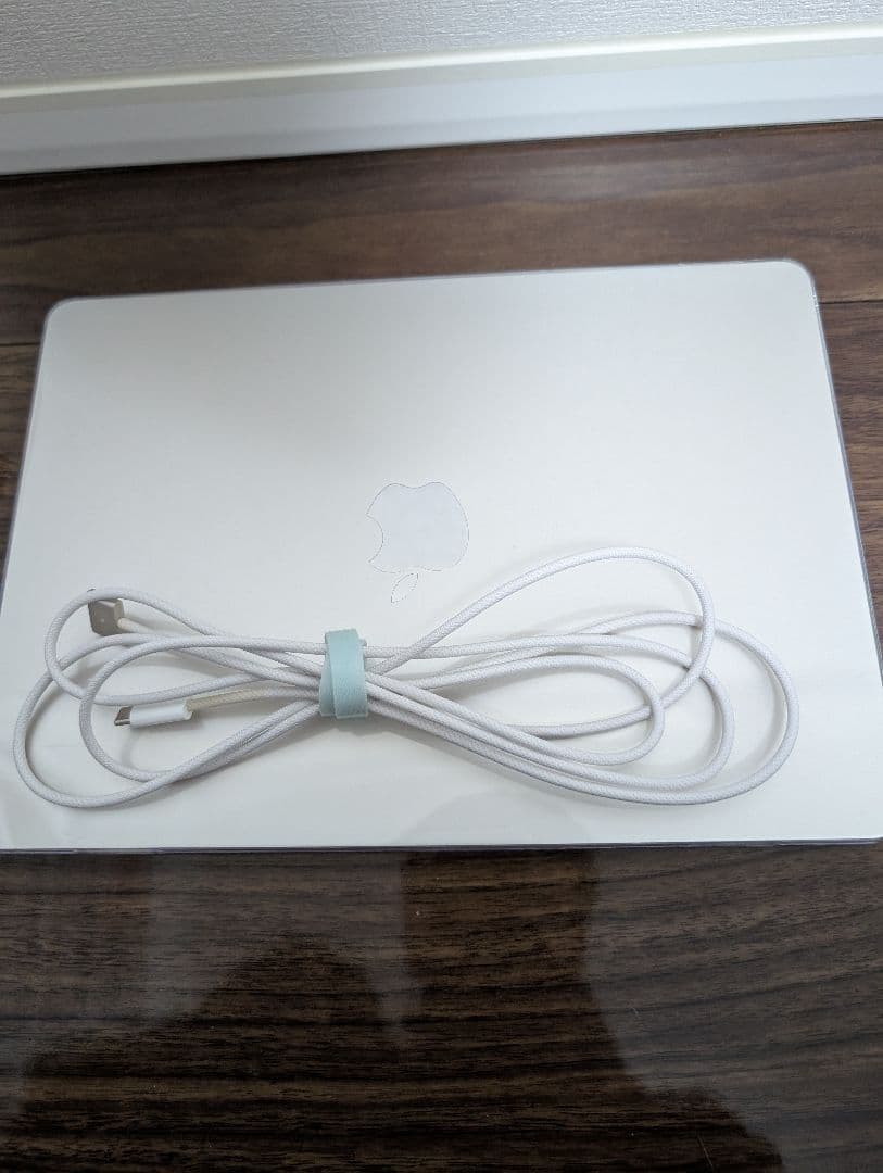 Apple MacBook AIR2022年　8ギガ 超美品