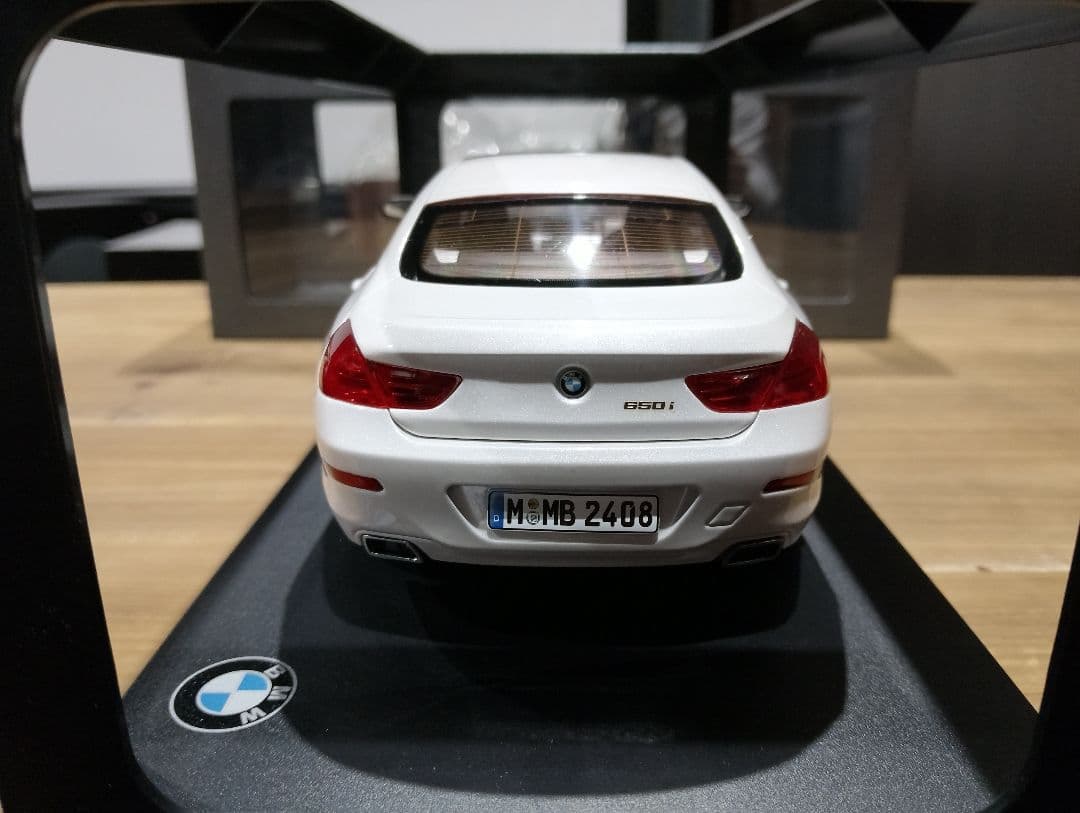 アソパソマソ1/18 BMW6シリーズ　グランクーペ　ディーラー品ミニカー