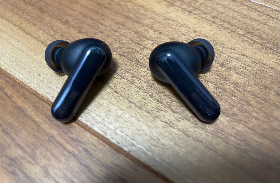 【美品】JBL LIVEBEAM3 ワイヤレスイヤホン ブラック