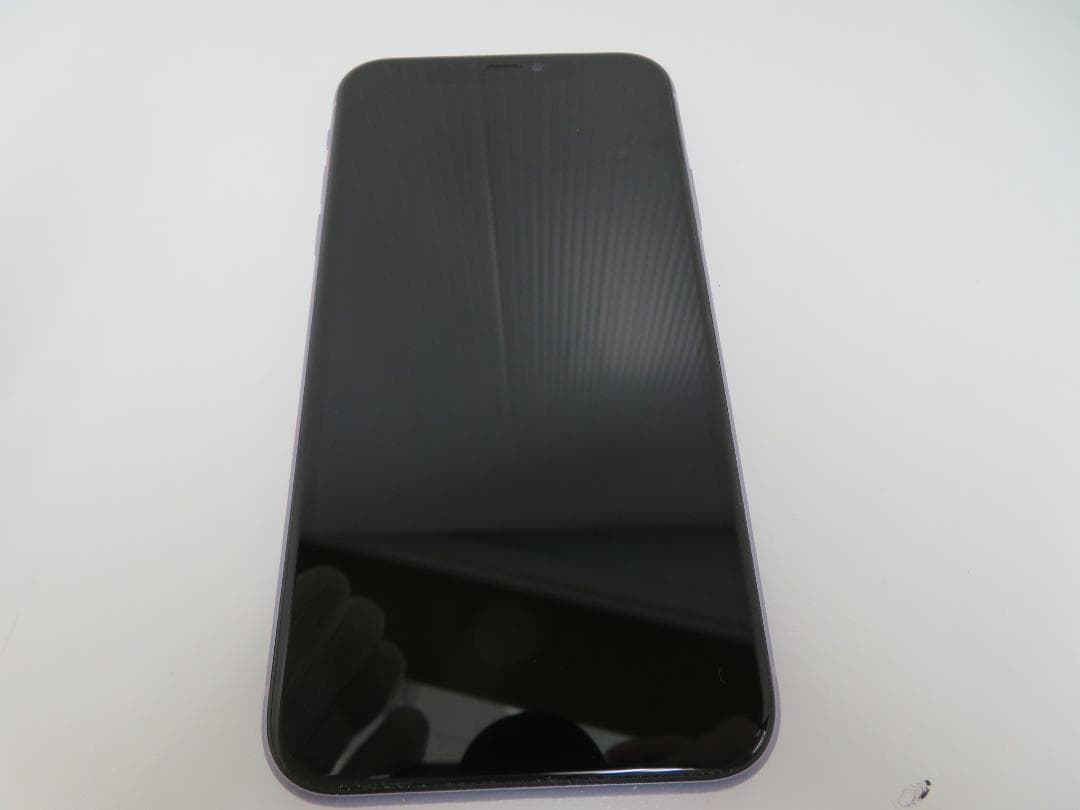 AU　Apple　iPhone11　MHDF3J/A　SIMフリー　64GB
