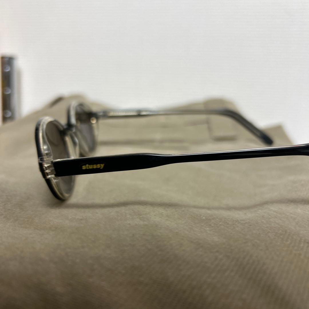 stussy オーバル型サングラス 黒
