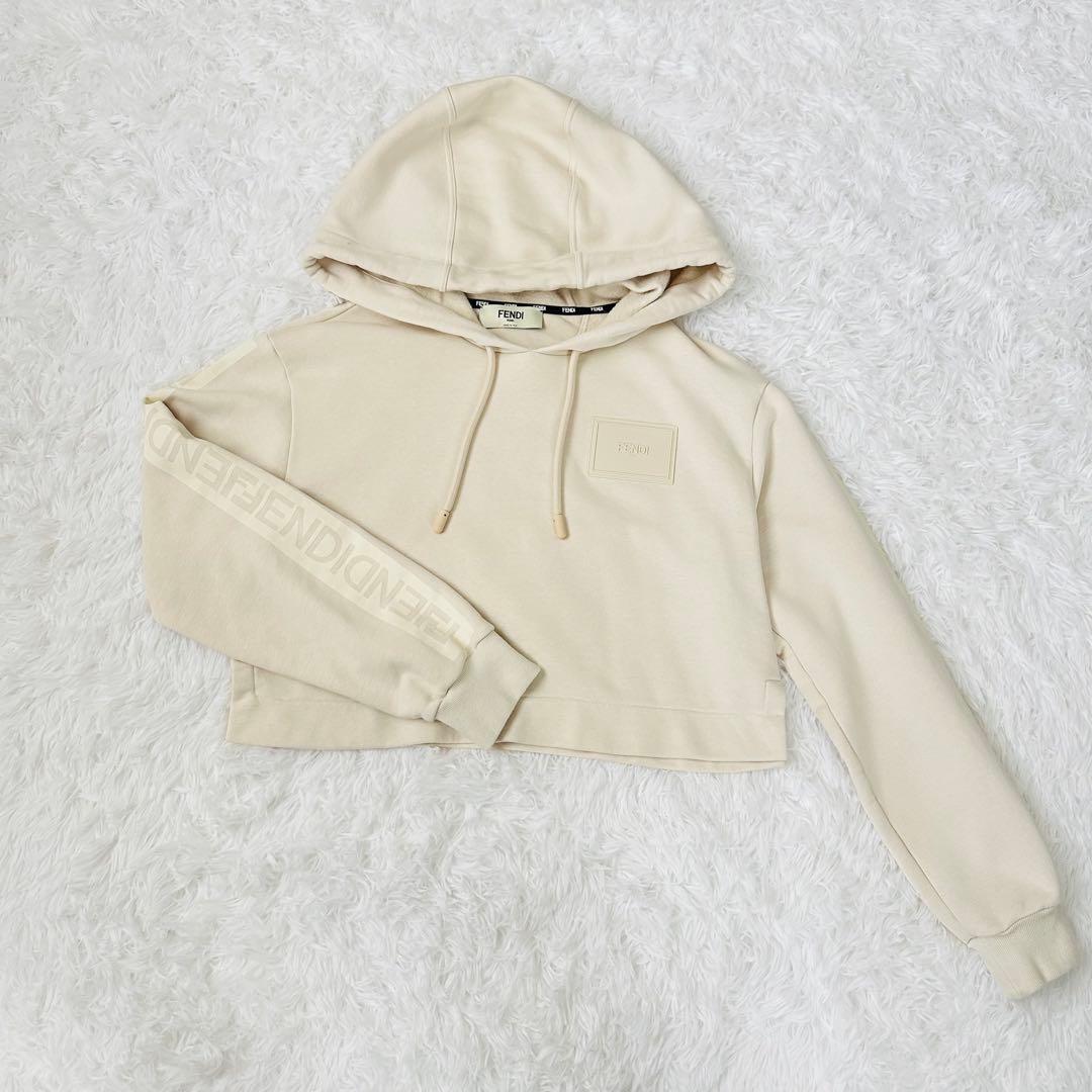 【極美品】FENDI/スウェット/パーカー/フーディ/クリーム/ホワイト