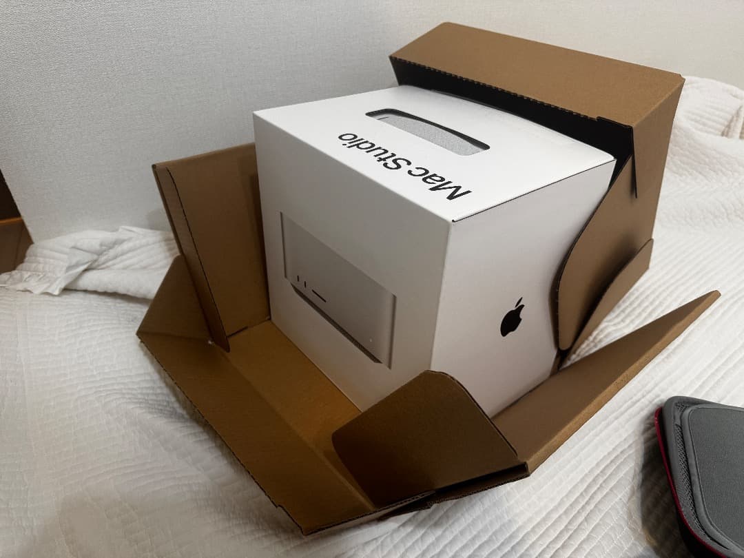 Apple Mac Studio（M1 Max 2022）1TB / 64GB