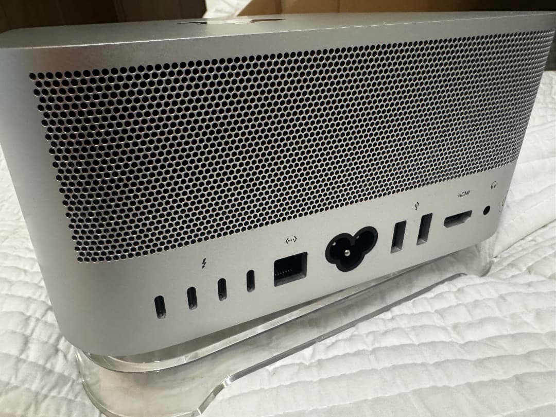 Apple Mac Studio（M1 Max 2022）1TB / 64GB