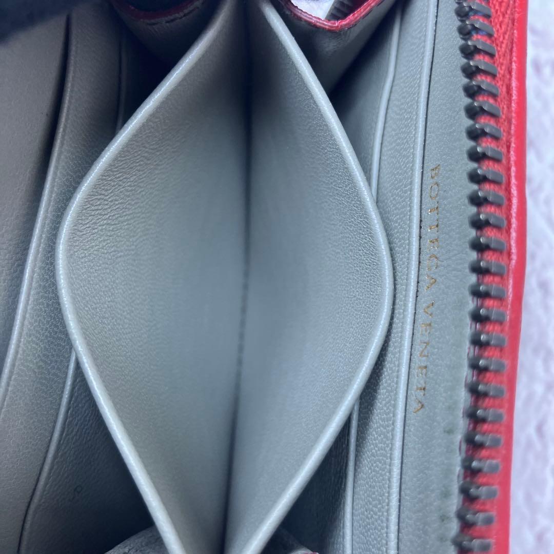 ボッテガヴェネタ イントレチャート ラウンドジップ ケース カードケース