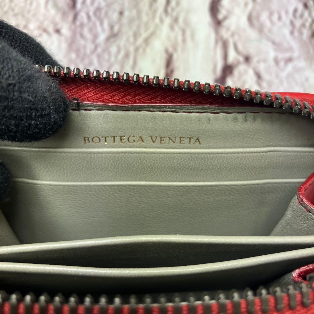 ボッテガヴェネタ イントレチャート ラウンドジップ ケース カードケース