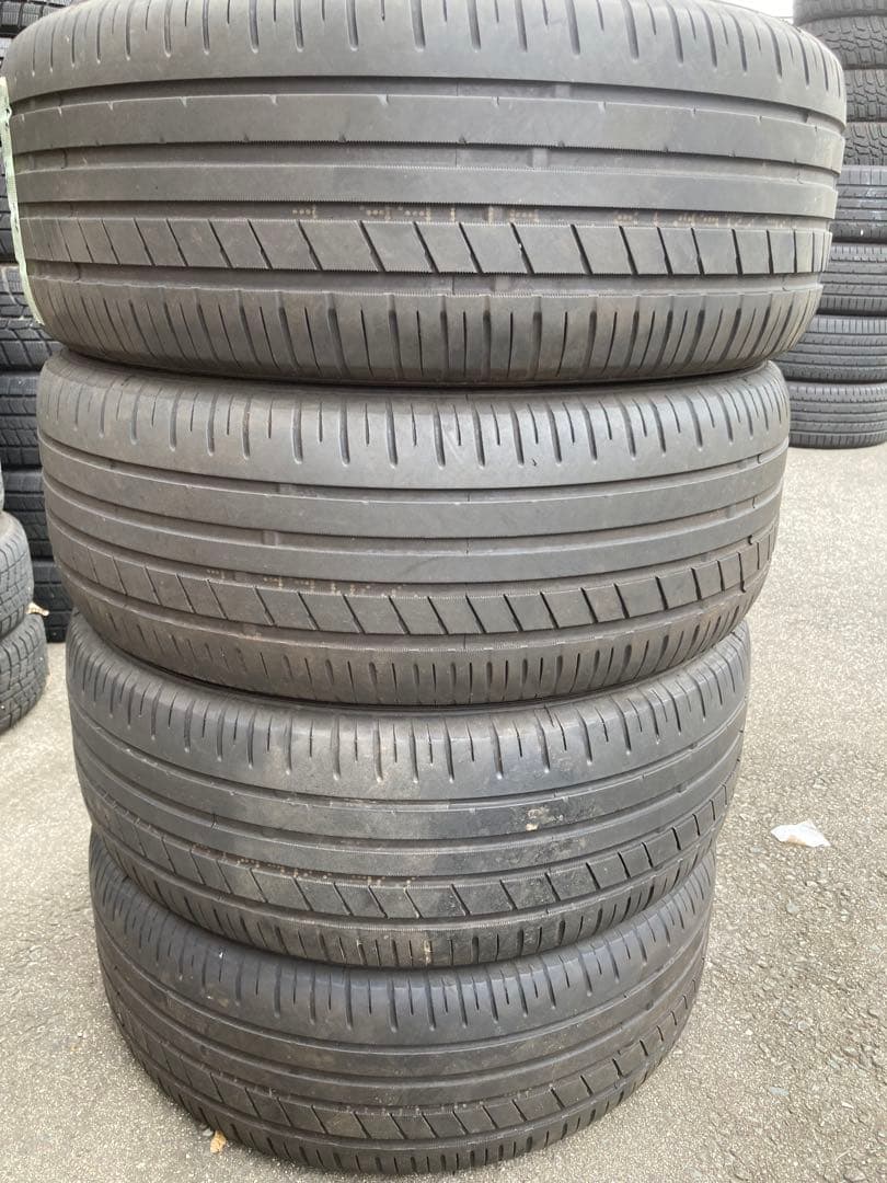 タイヤバリ山！美品！LAFFITE 18インチアルミ　225/45R18