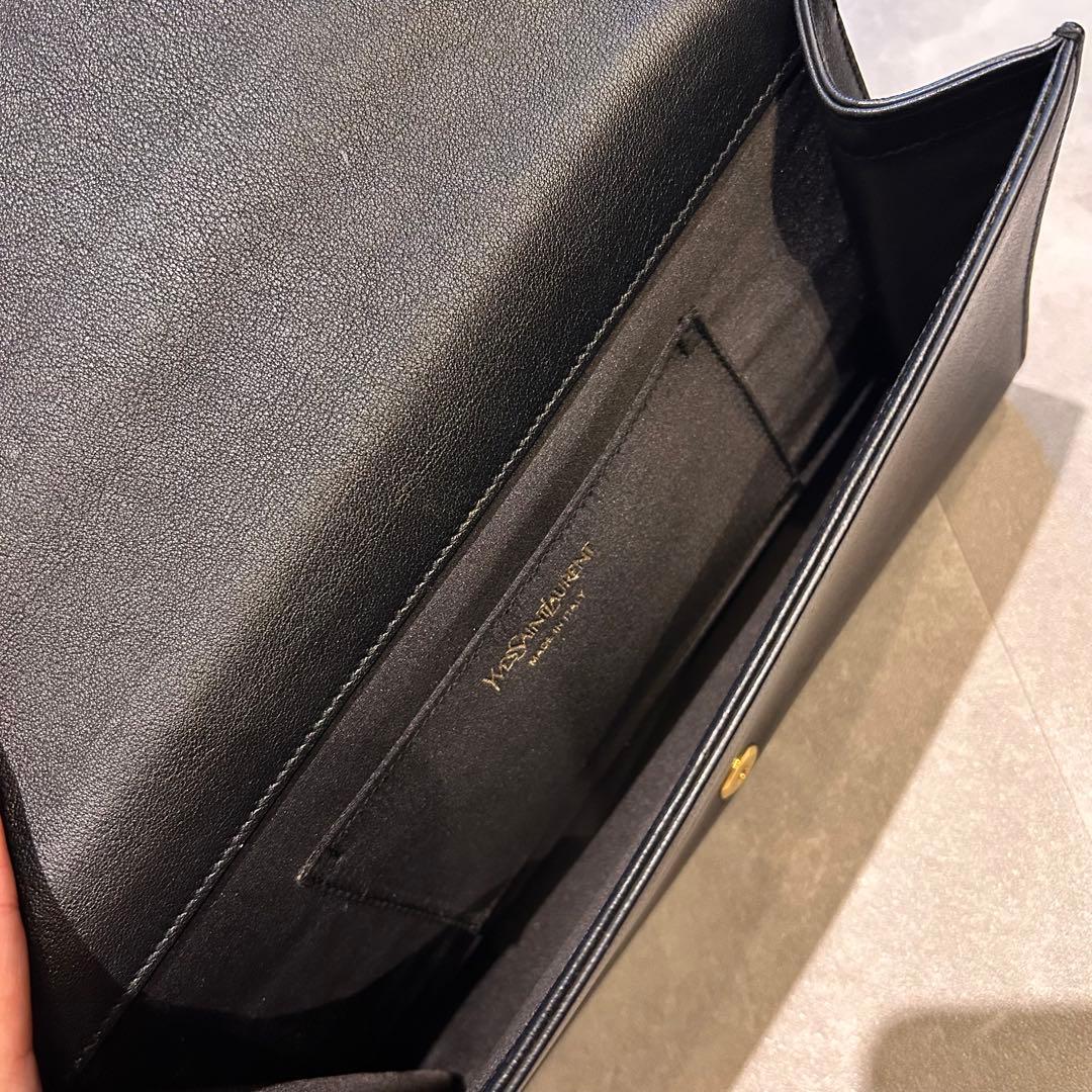 【超美品】イブサンローラン　カサンドラ　クラッチバッグ　ブラック