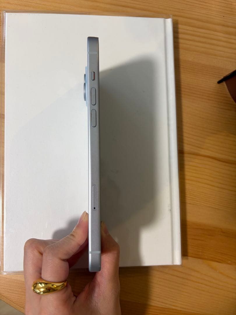 【最終値下げ！】Apple iPhone 15 plus 128GB ブルー