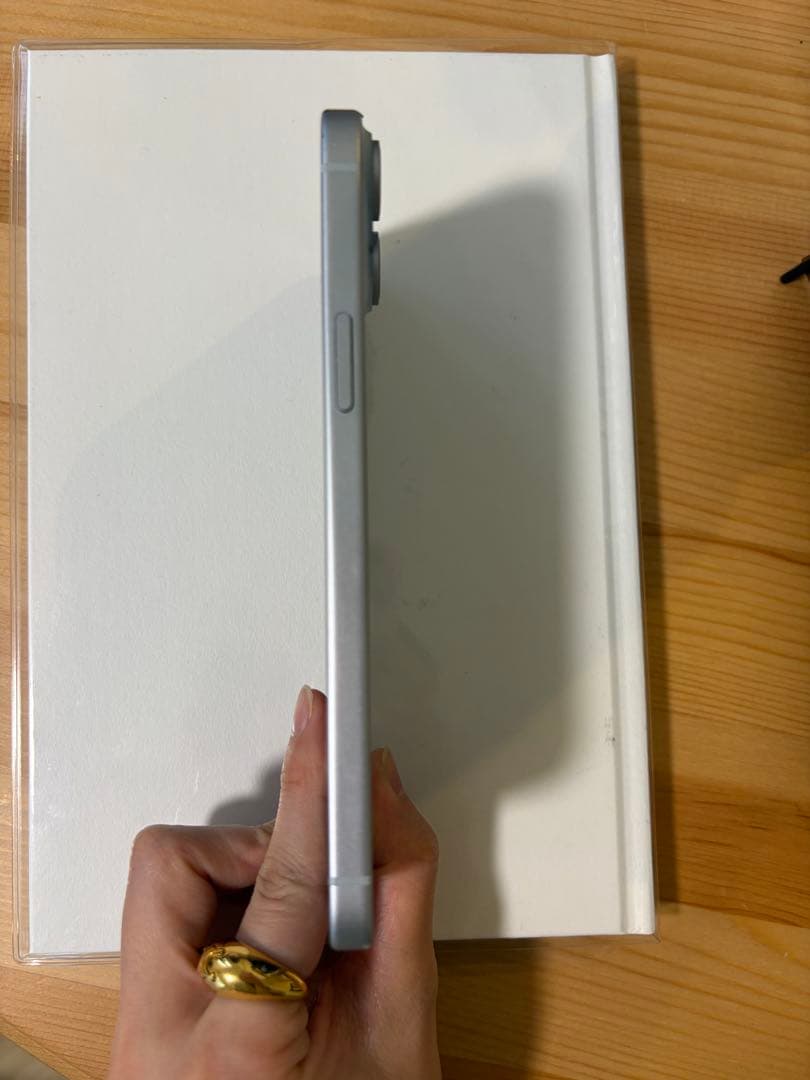 【最終値下げ！】Apple iPhone 15 plus 128GB ブルー