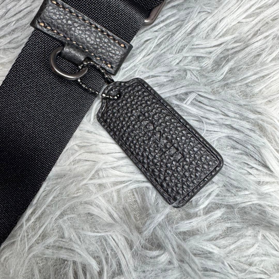 美品 コーチ ショルダーバッグ ボディバッグ クロスボディ 斜め掛け メンズ