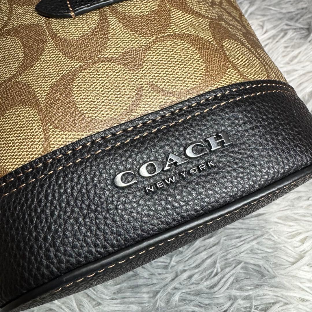 美品 コーチ ショルダーバッグ ボディバッグ クロスボディ 斜め掛け メンズ