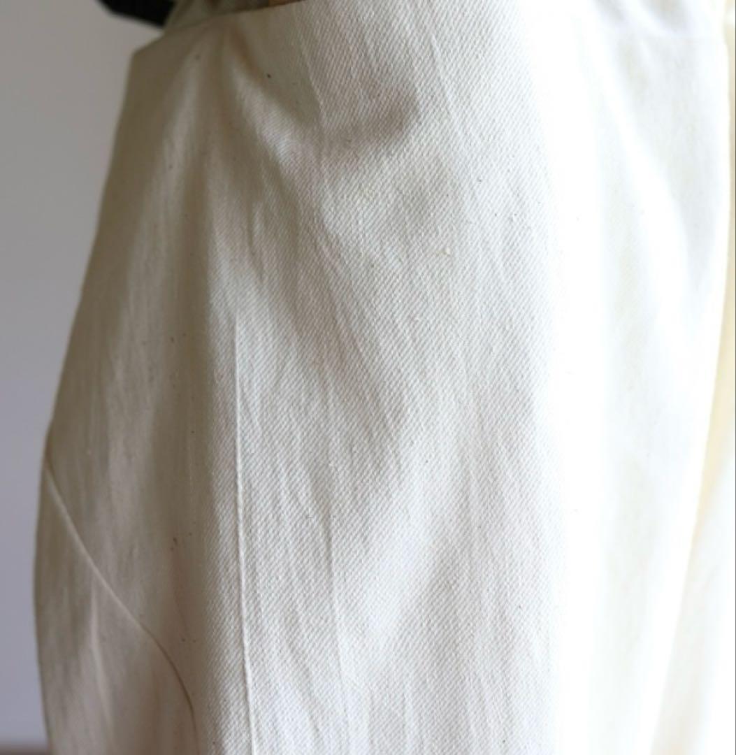 えみおわす　ダーツパンツ（カディデニム生成）