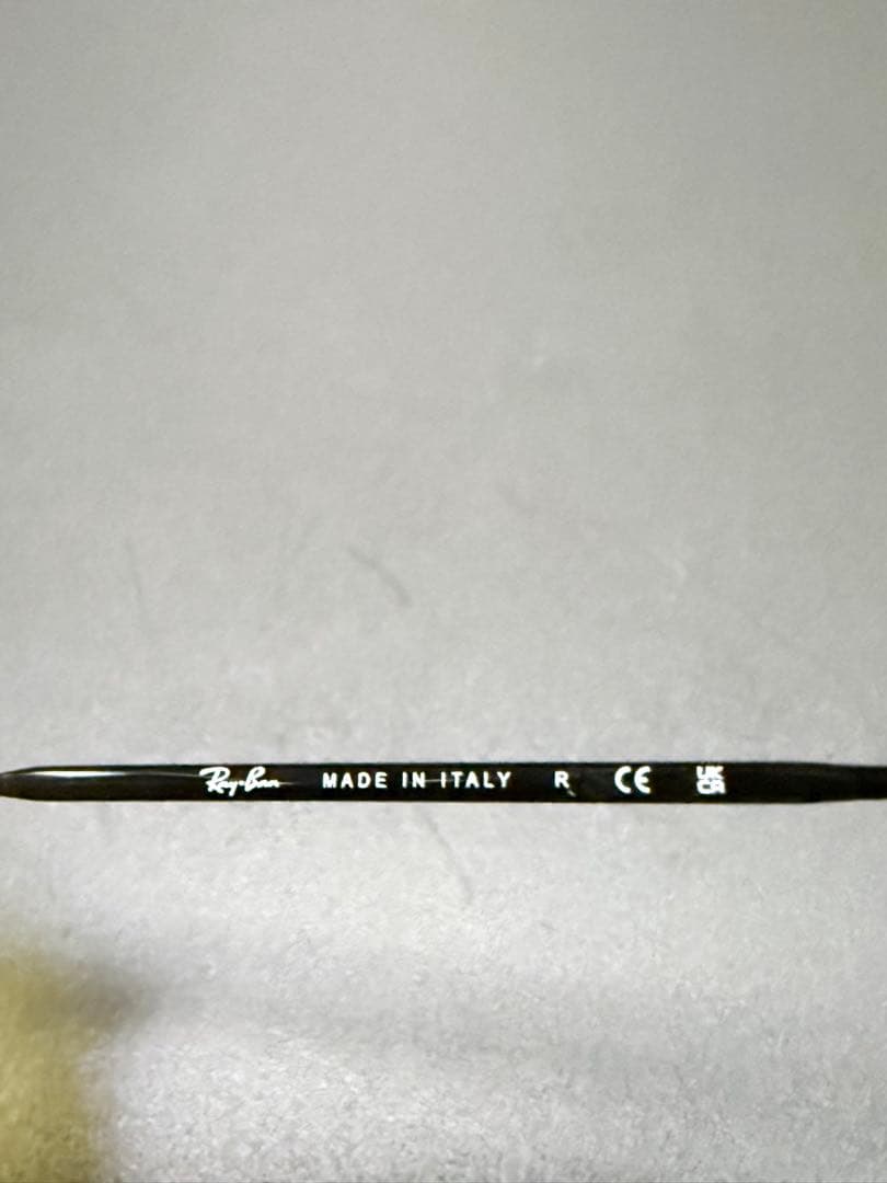 Ray-Ban ラウンドメタル　イエロー