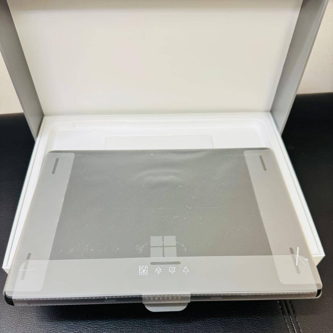 新品開封 8VA-00030 Surface Go 3 P／8／128 訳アリ品