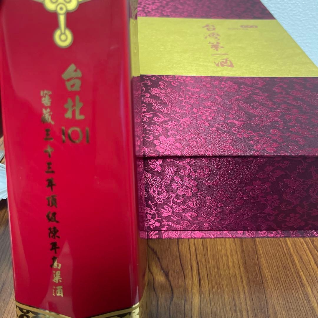 台湾第一酒台北101酒、59度、数限定販売