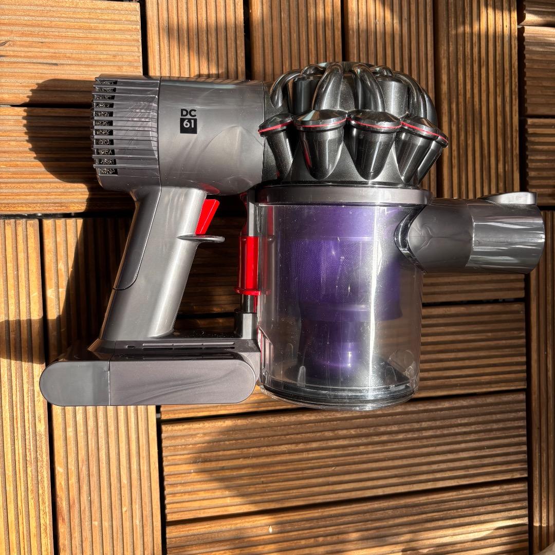 （お値下）Dyson DC61掃除機本体&ノズルなど