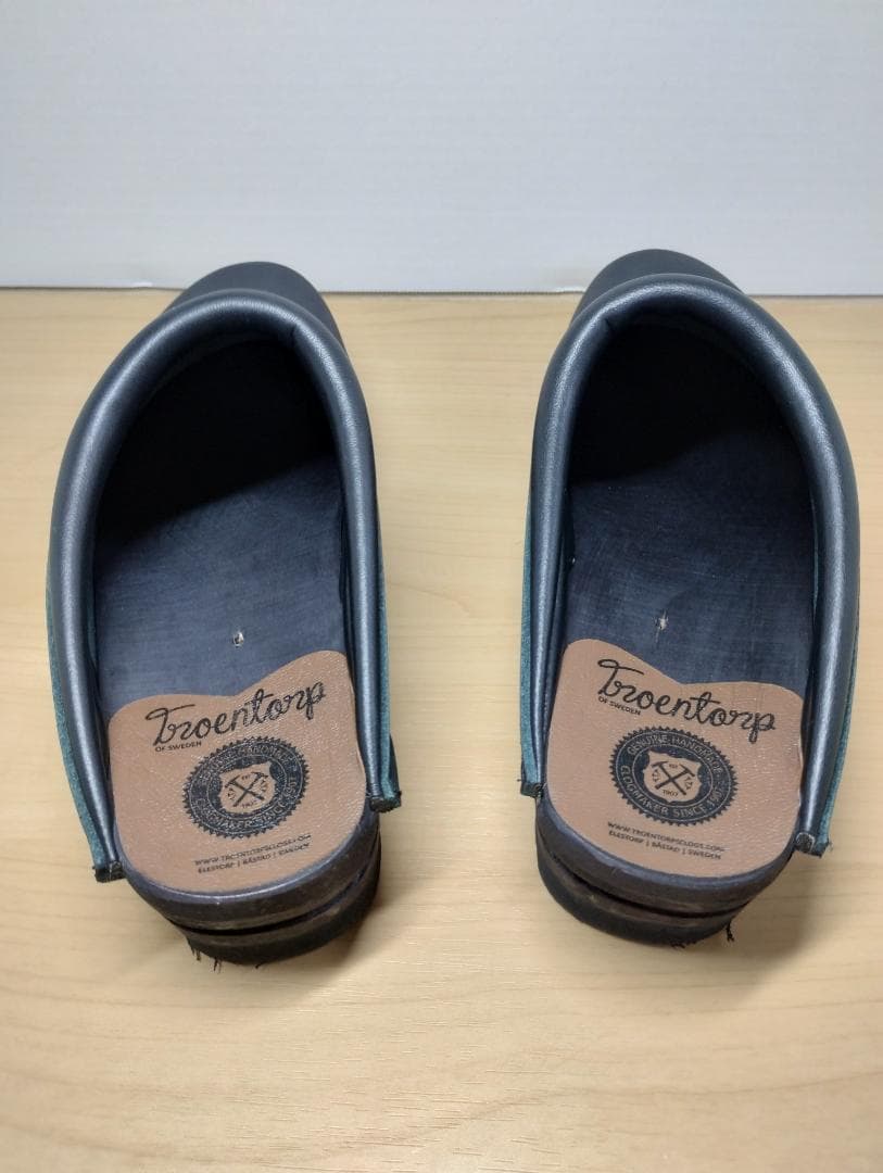 サボ トロエントープ TROENTORP 黒 レザー クロッグサンダル スタッズ