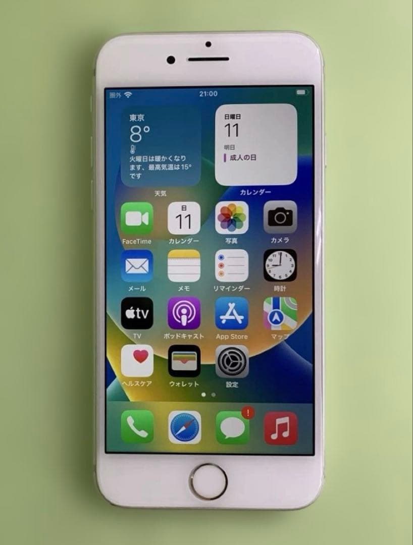 iPhone8 64GBホワイト