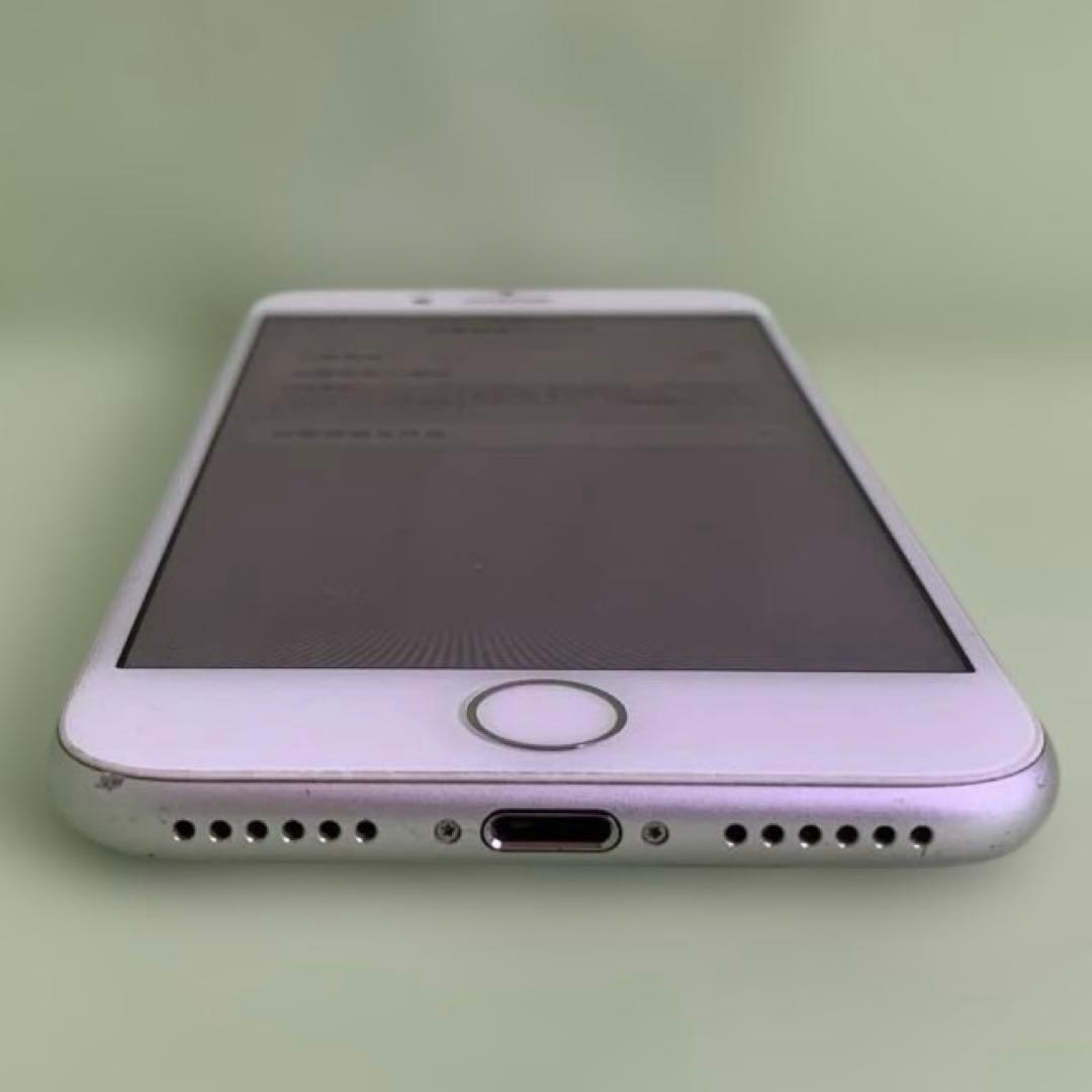 iPhone8 64GBホワイト