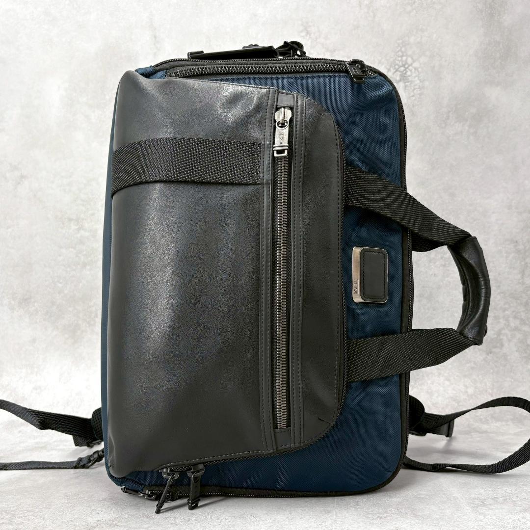 【美品】トゥミ バックパック 3WAY ビジネスバッグ 232398NVY 通勤