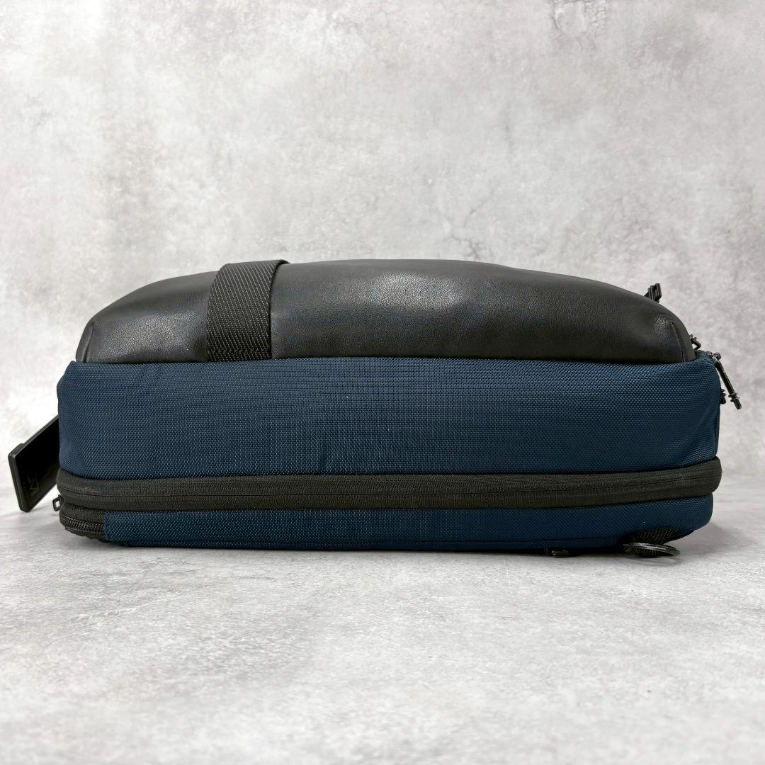 【美品】トゥミ バックパック 3WAY ビジネスバッグ 232398NVY 通勤
