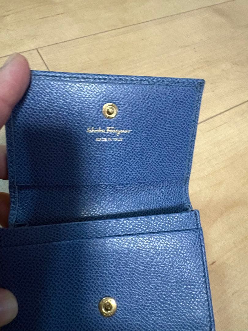 最終値下げ！未使用フェラガモレザー 名刺入れ