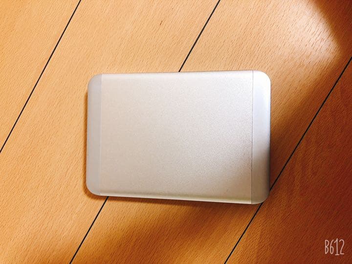 【大幅値下げ】MacBookの外部バッテリー     モバイルバッテリー