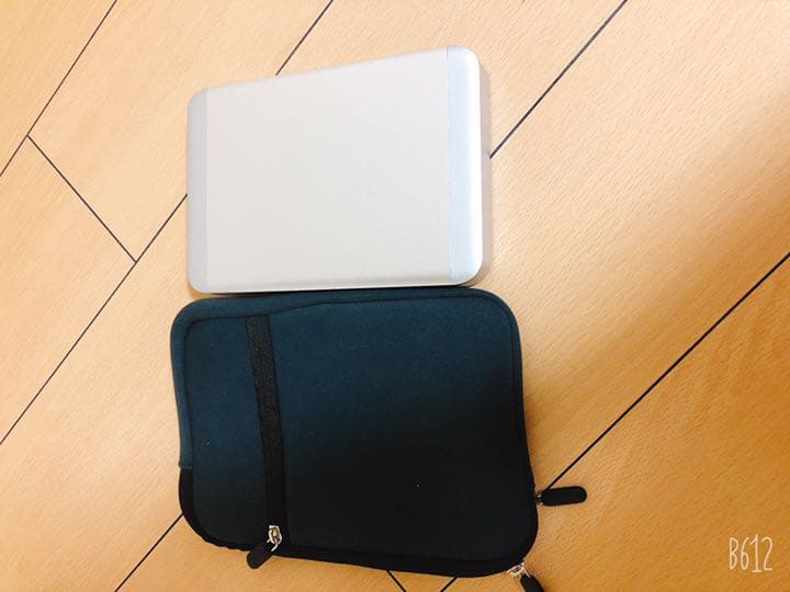 【大幅値下げ】MacBookの外部バッテリー     モバイルバッテリー