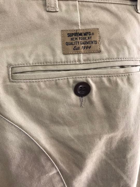 supreme シュプリーム　正規品チノパン　サイズ30 パンツ　春物