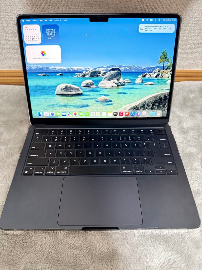 美品のMacBook Air M2 2022年13.6インチ256GB、8GB