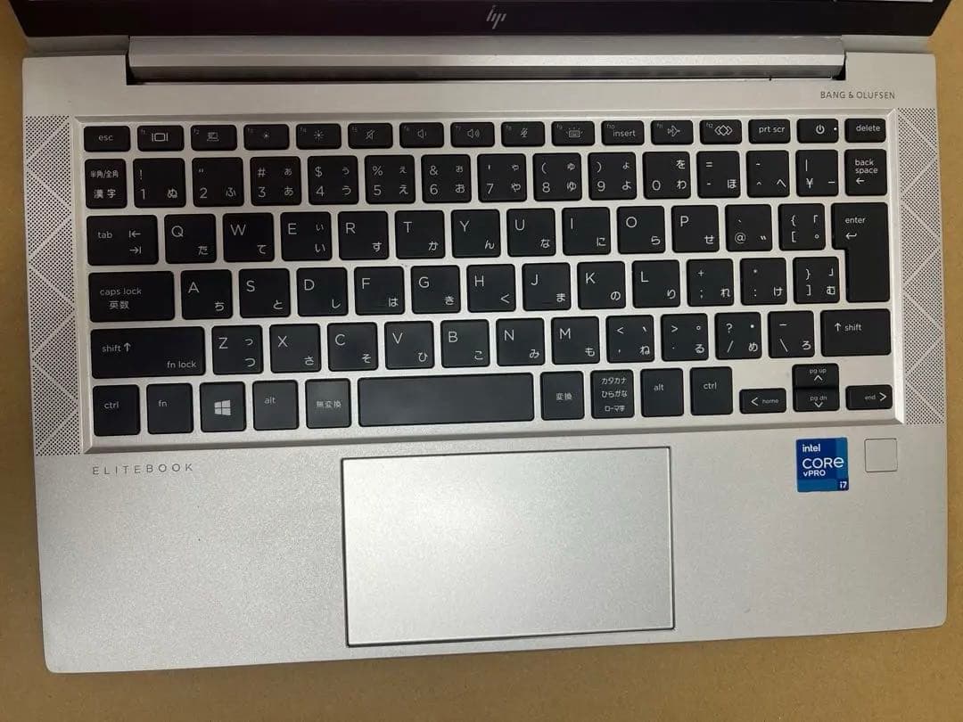 HP 830 G8 i7-1185G7 16GB 256GB SSD 13.3型