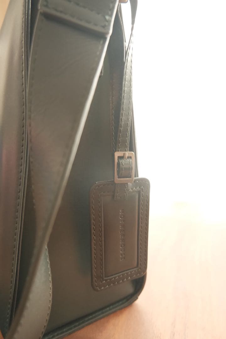 マザーハウス アンティークB5ショルダーバッグ