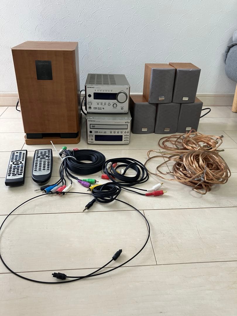 【動作OK・取説付き】ONKYOデジタルホームシアターシステム＆DVDプレイヤー