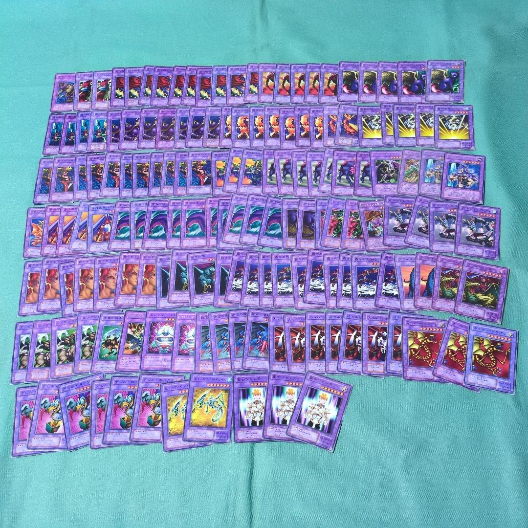 d*u様 遊戯王　引退品　初期　2期　3期〜　大量　まとめ売り　2000枚以上