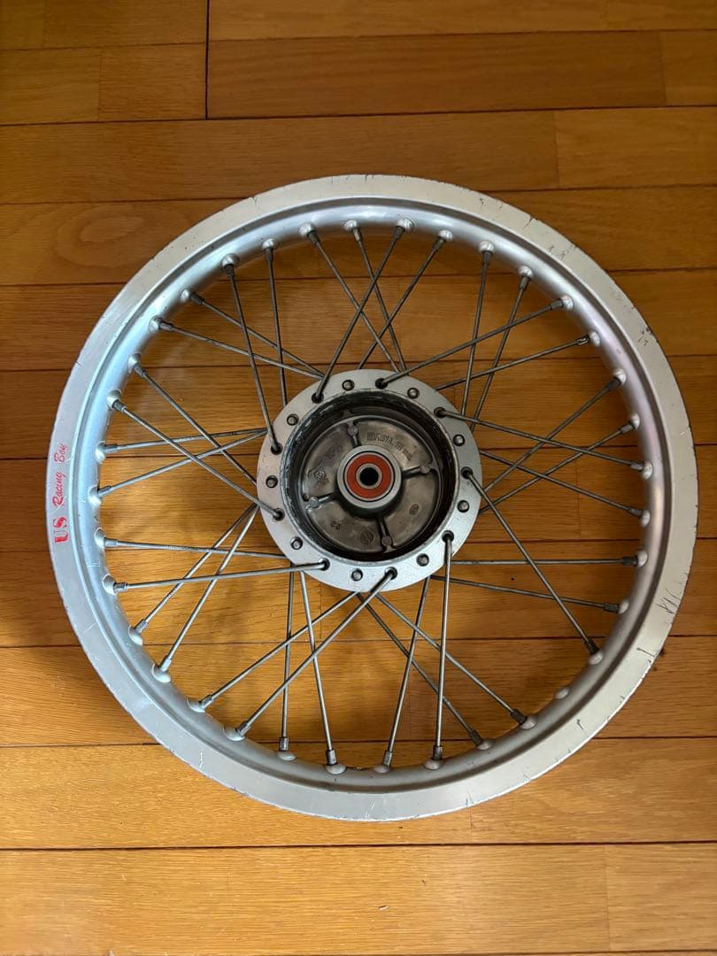 スポークホイール シルバー 使用感あり