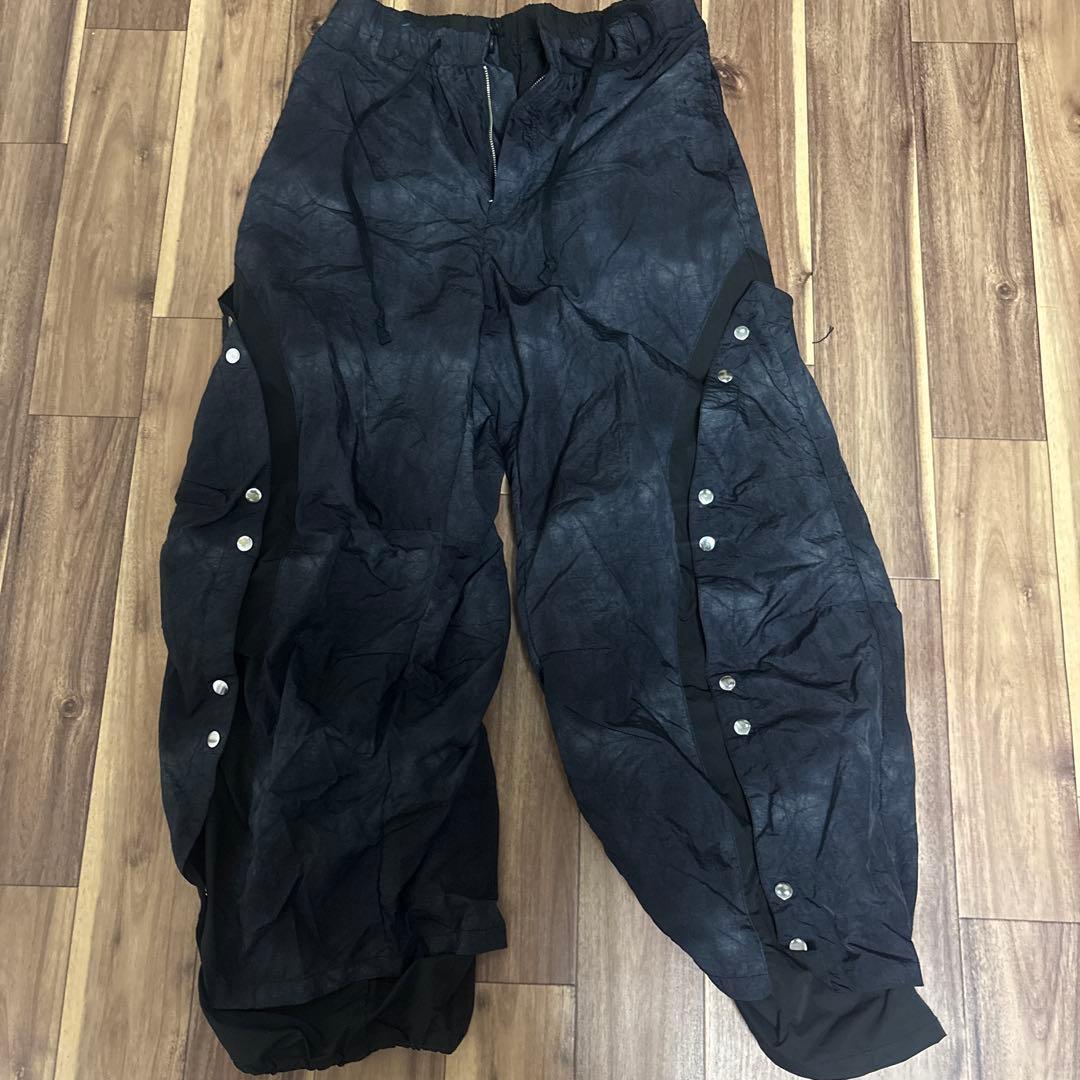 GRANCY ボタンレイヤードナイロンパンツ　ブラック　L グランシー