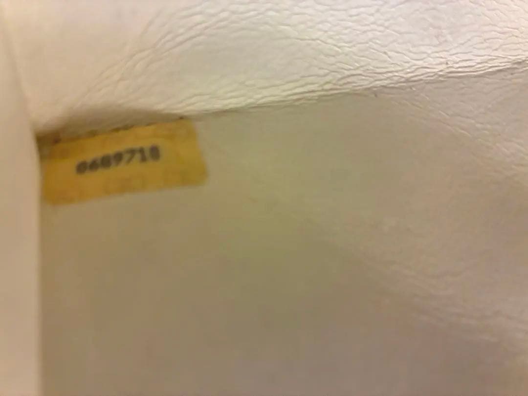 CHANEL（シャネル）のヴィンテージショルダーバッグ、ホワイトラムスキン