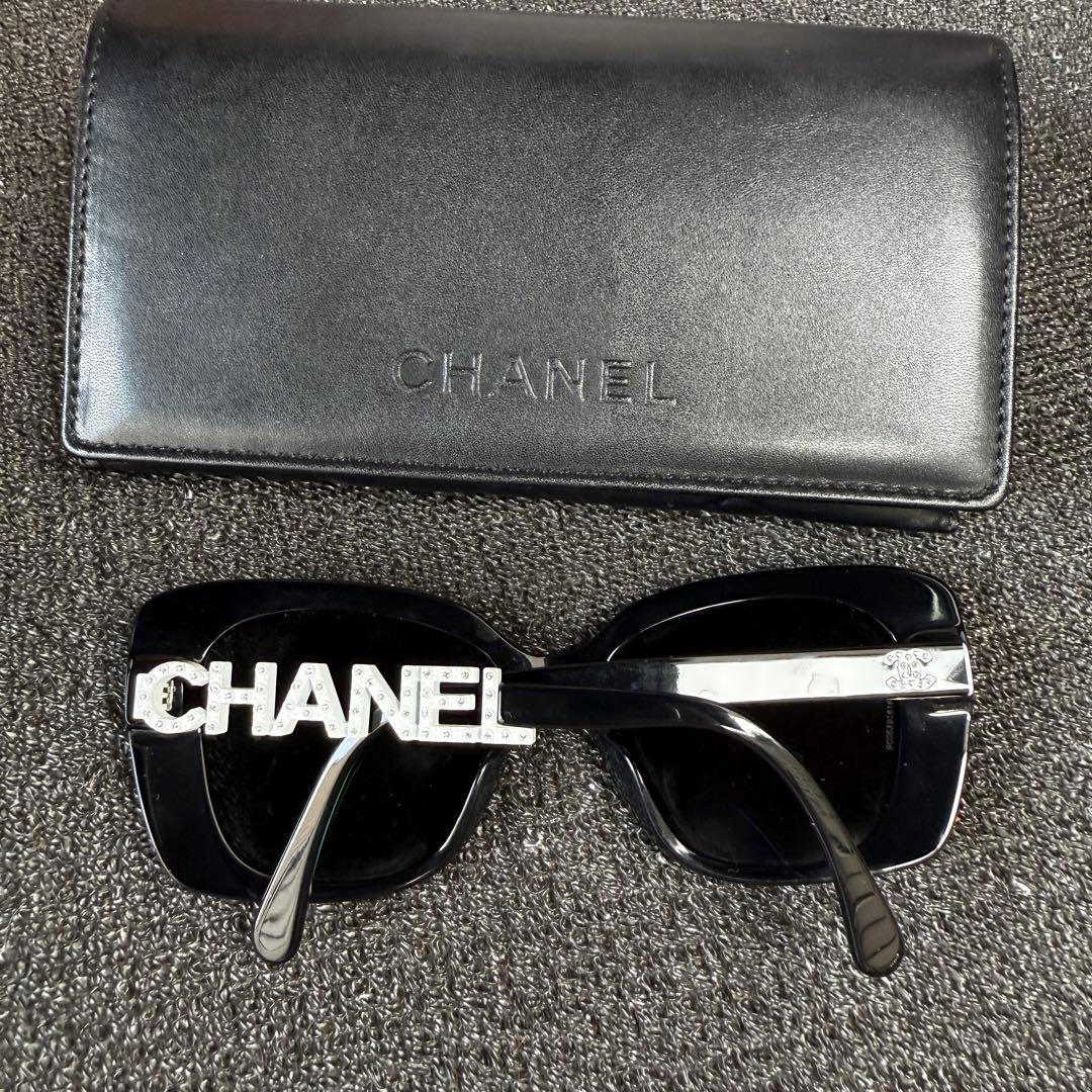CHANEL ブラック サングラス ケース付き
