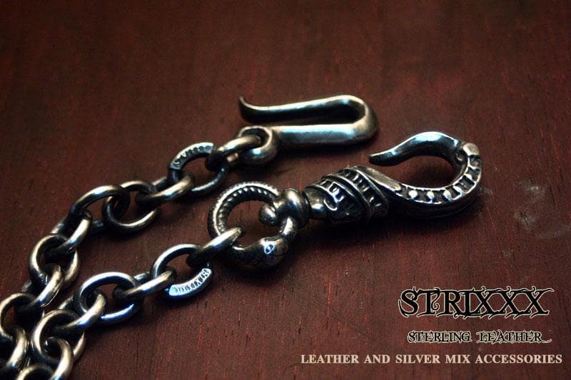 11　あずきウォレットチェーン（アクセント彫刻コマ入り） STRIXXX